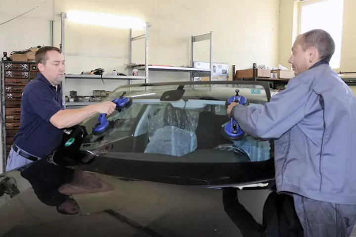 Karosserie- und Lackarbeiten