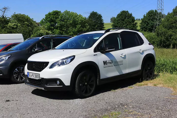 Werkstatt- oder Unfall-Ersatzwagen