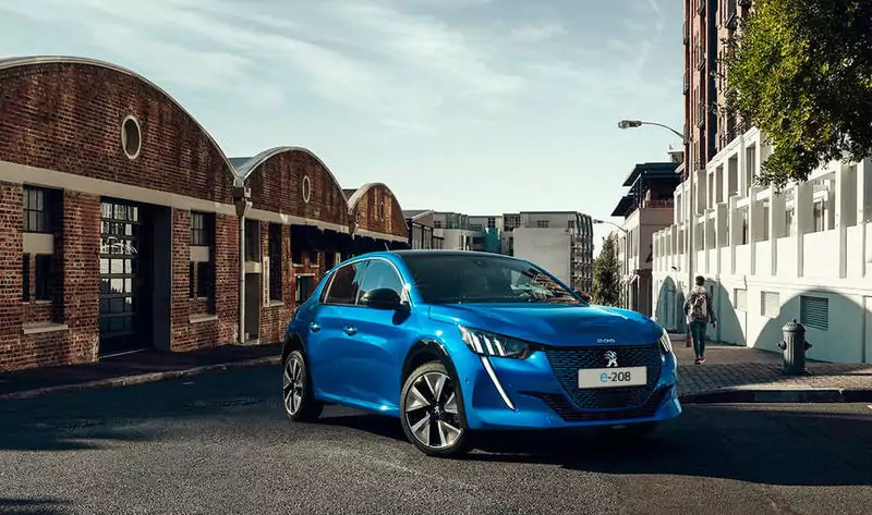 Entdecken Sie den neuen PEUGEOT e-208