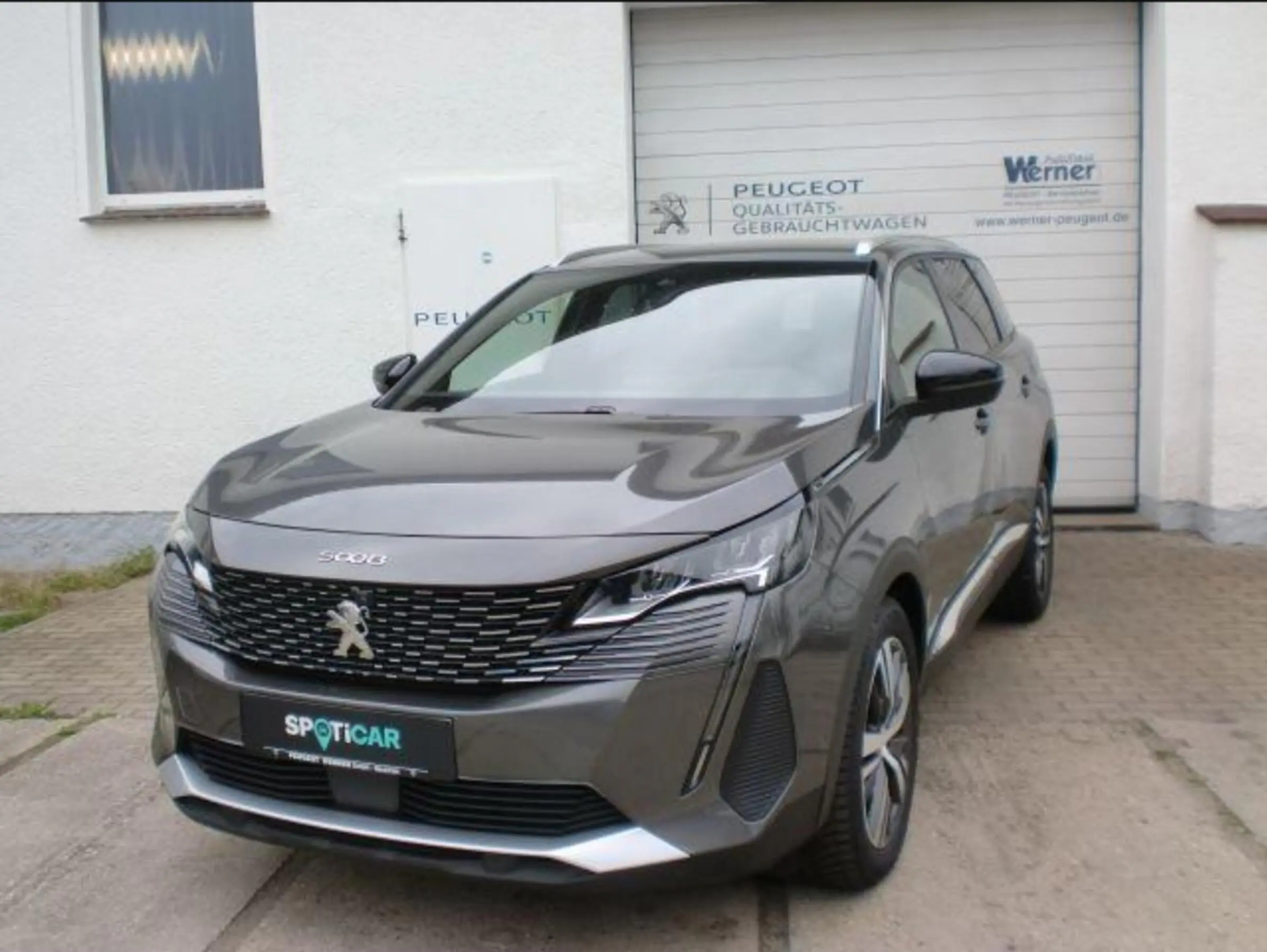 Peugeot 5008 Hybrid 136 e-DSC Allure Pack, 7 Sitze